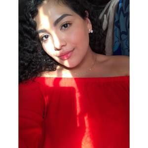 Meet your Posher, Dinorah